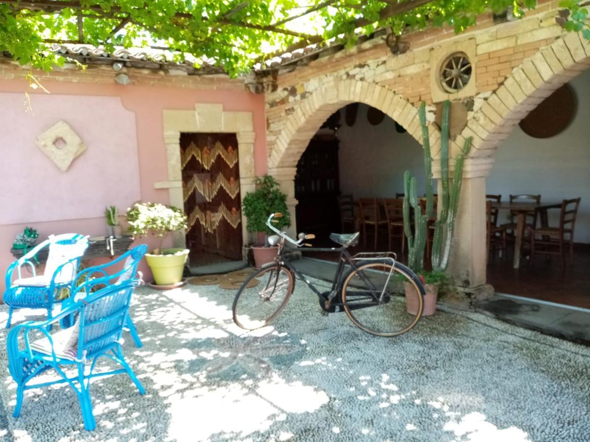 Agriturismo Il Melograno Riola Sardo Buitenkant foto