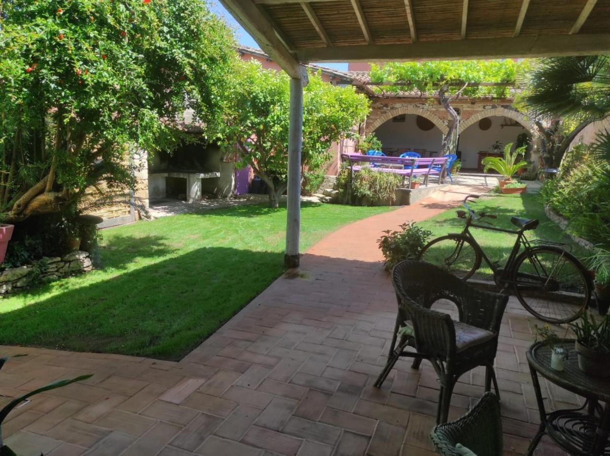 Agriturismo Il Melograno Riola Sardo Buitenkant foto