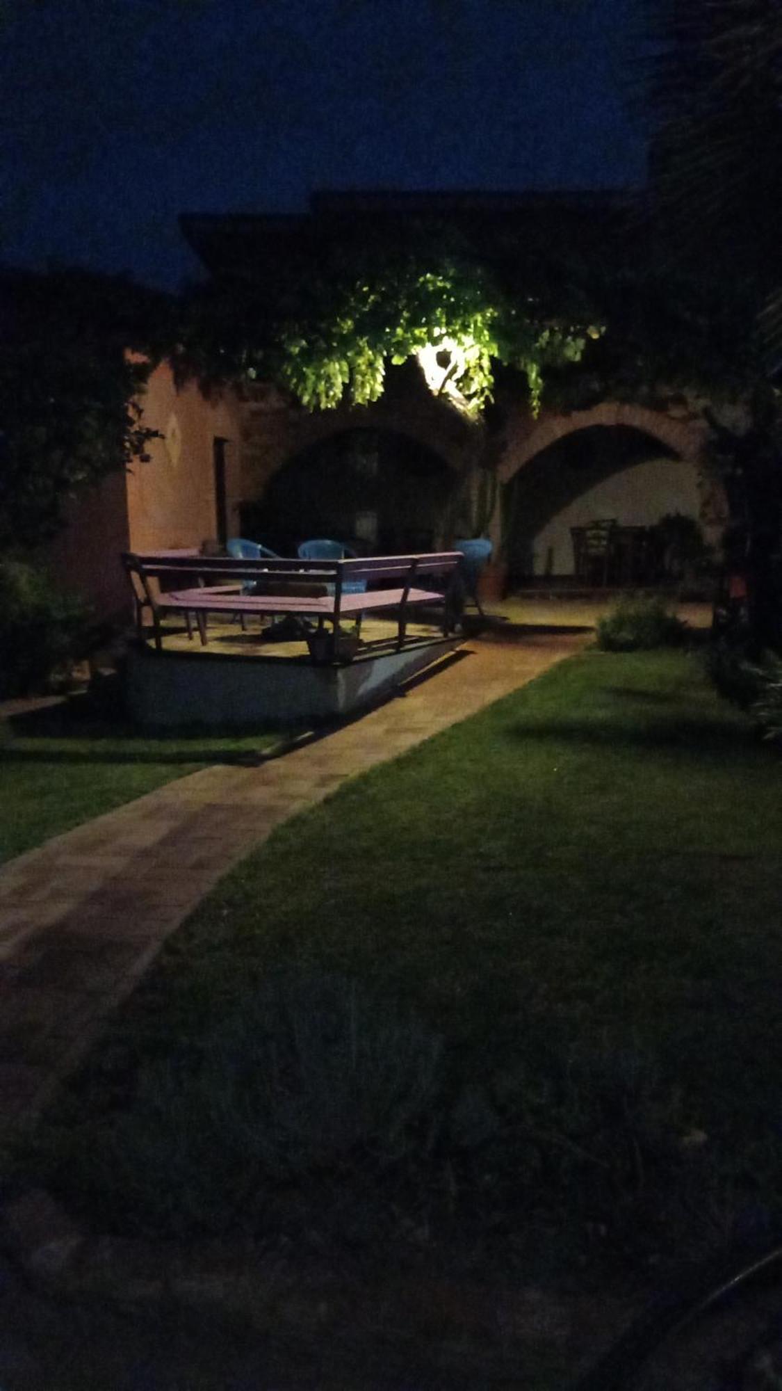 Agriturismo Il Melograno Riola Sardo Buitenkant foto