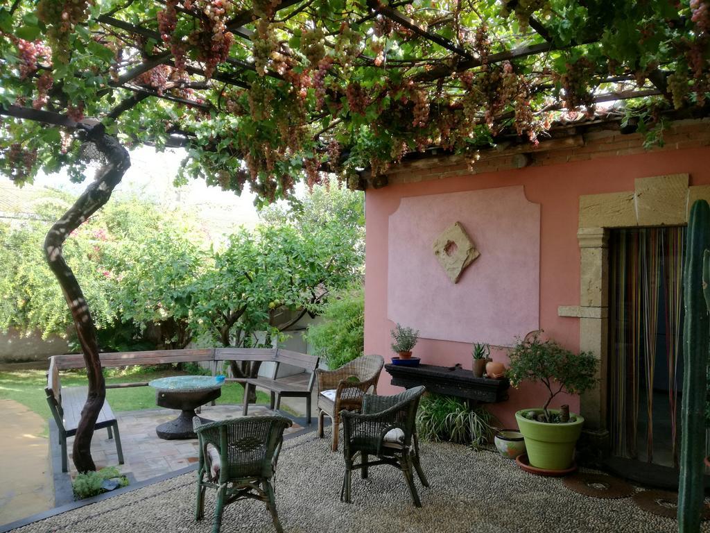 Agriturismo Il Melograno Riola Sardo Buitenkant foto